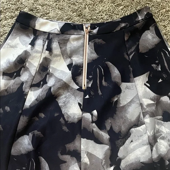 Mossimo Supply Co. Black and Gray Mini Skirt - Picture 7 of 9